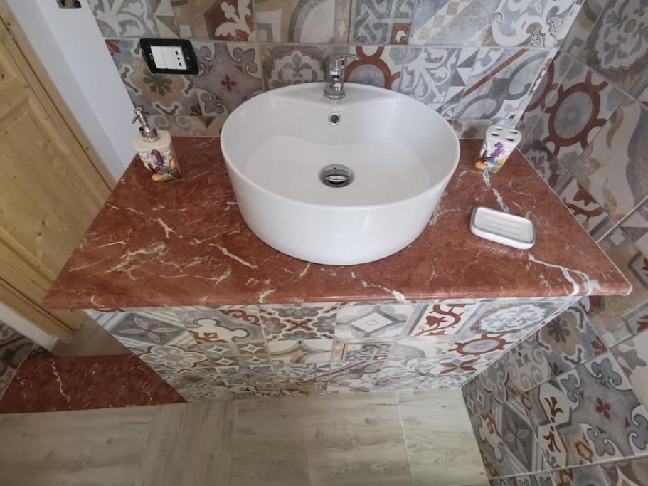 Na Za Rosa Apartment Porto Empedocle Luaran gambar